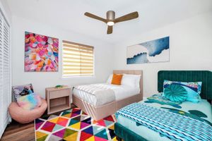 Alquiler Vacacional - Oceanfront Oasis: Private Pool, Hot Tub ,  Arcade Fun & Pool Table Retreat!