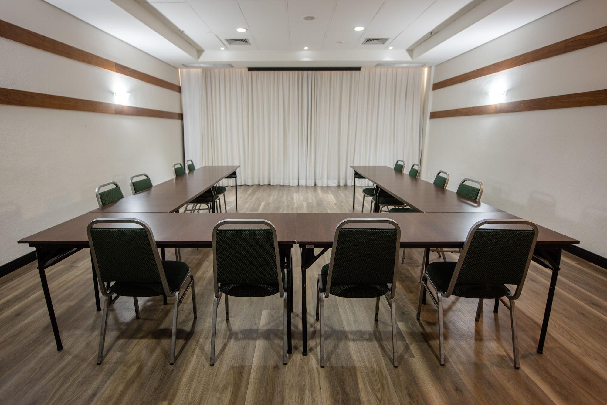 Salón de Baile ibis Betim