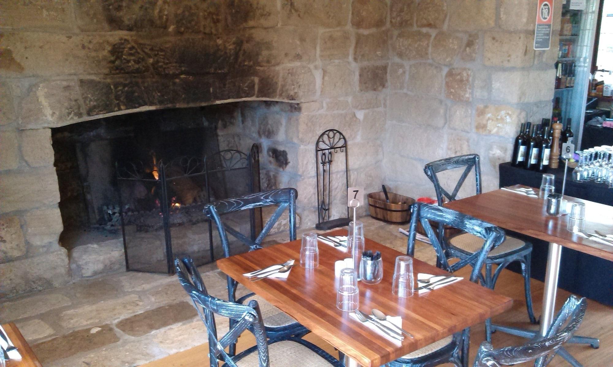 Bar/Salón Mulla Villa