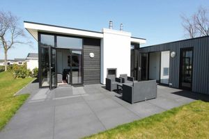Alquiler Vacacional - Holiday Home in Halfweg With Terrace