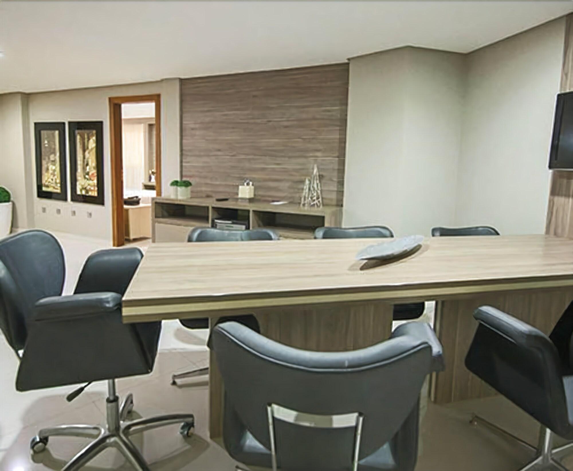 Centro de Negocios Rapport Hotel