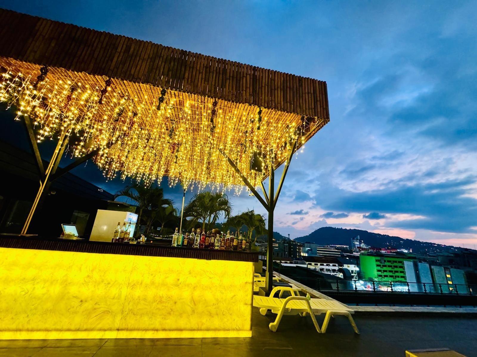 Bar/Salón Cocoon APK Resort and SPA Hotel