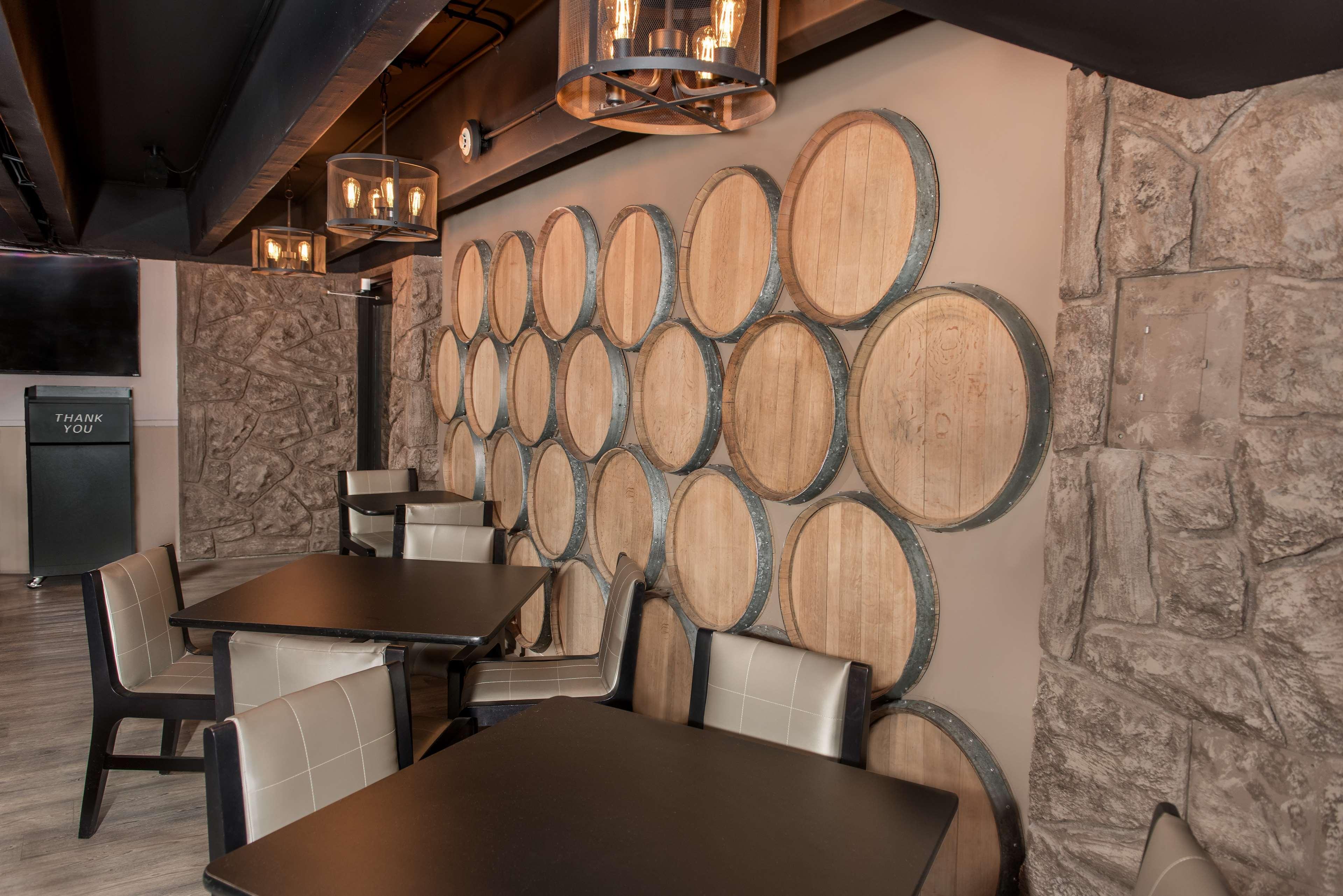 Bar/Salón Best Western Plus Milwaukee West