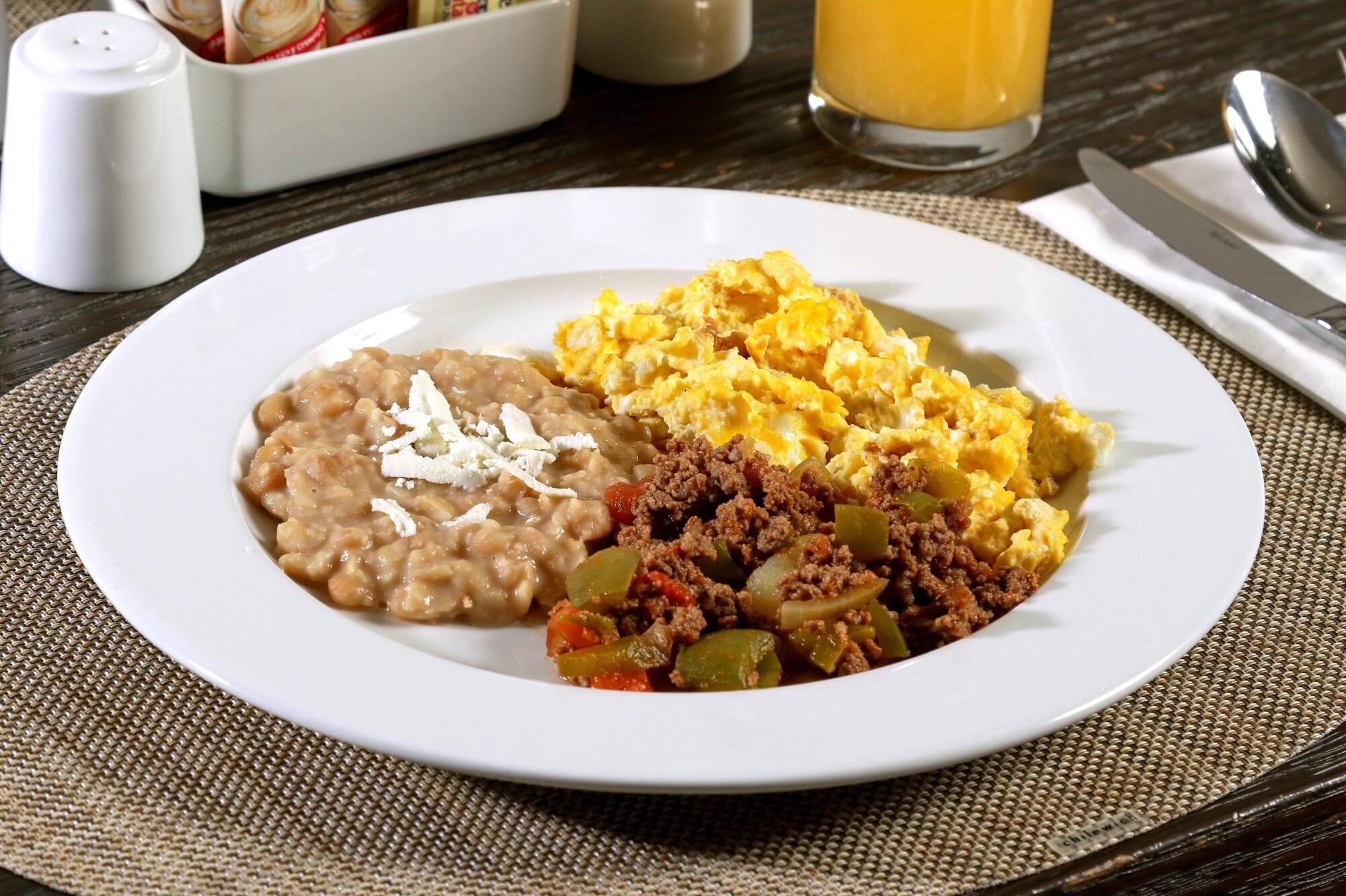 Restaurant Holiday Inn Express & Suites Monterrey Valle by IHG