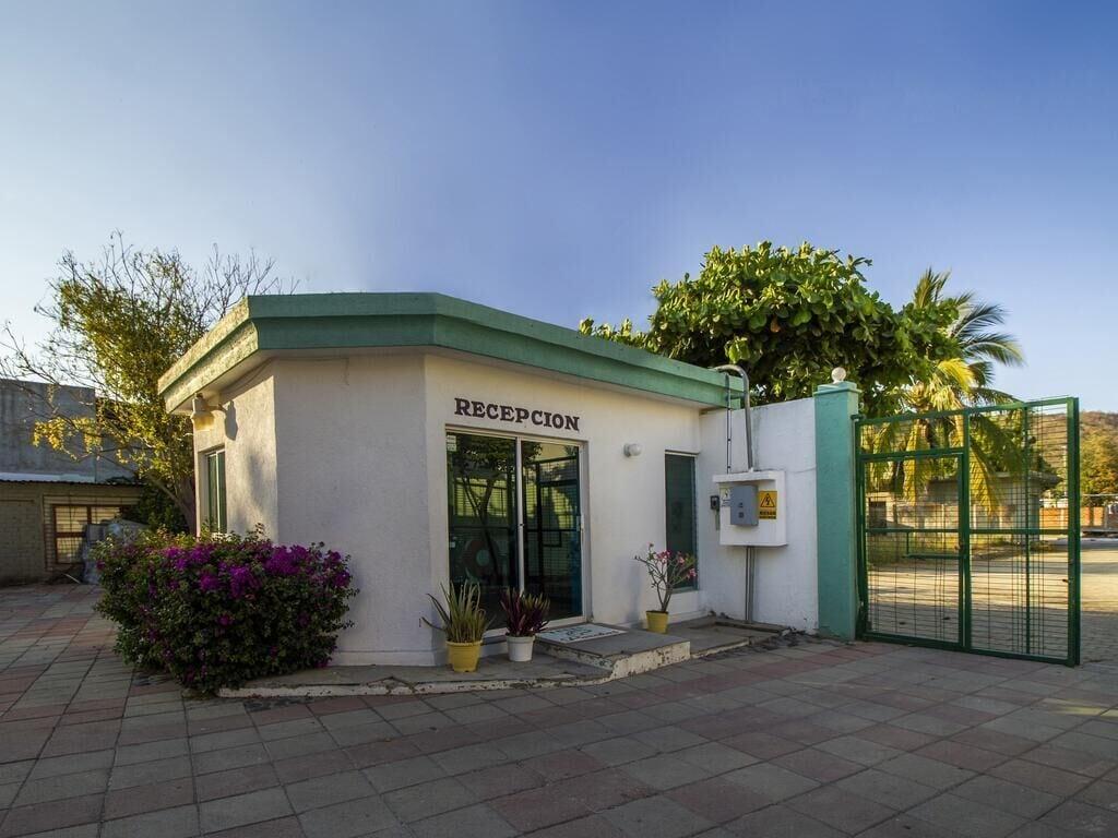 Vista Exterior Hotel Parotas Manzanillo