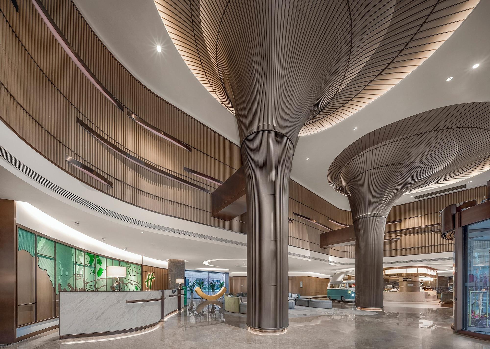 Vista Lobby Holiday Inn Changchun Jingyue by IHG