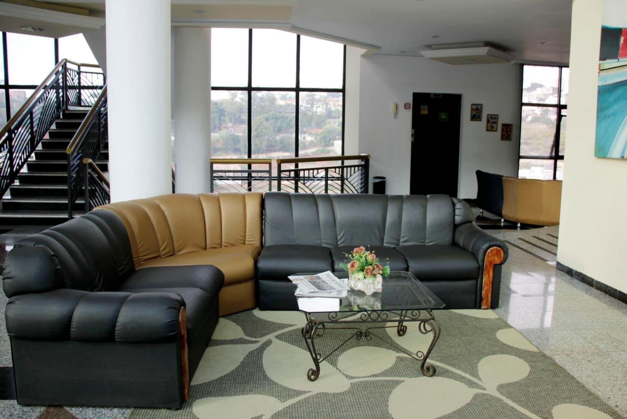 Vista Lobby Hotel Midas
