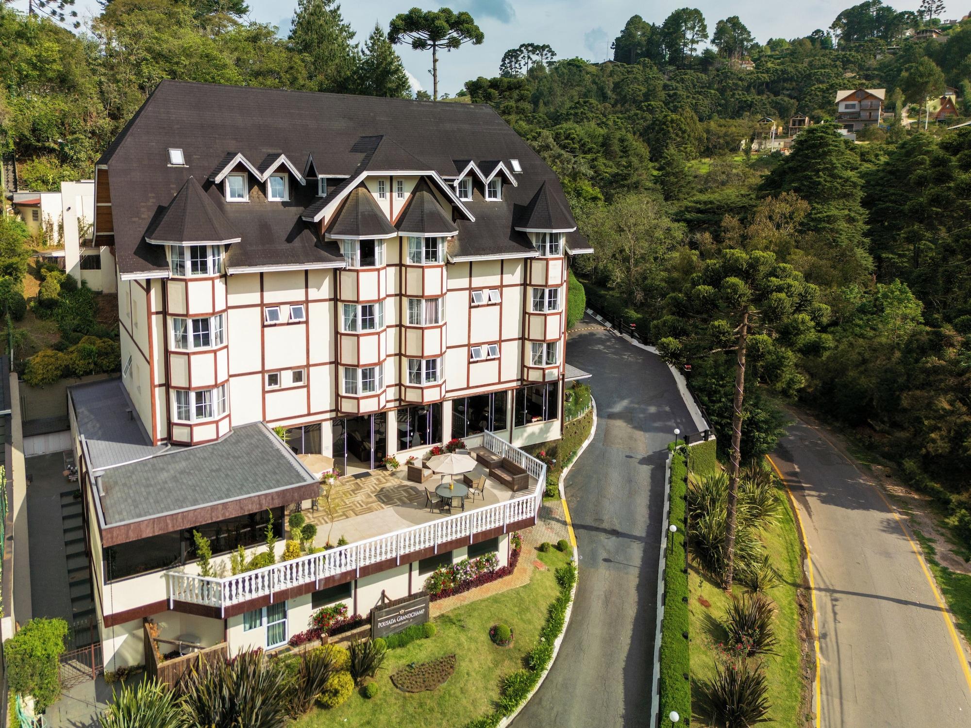 Vista Exterior Pousada Grandchamp