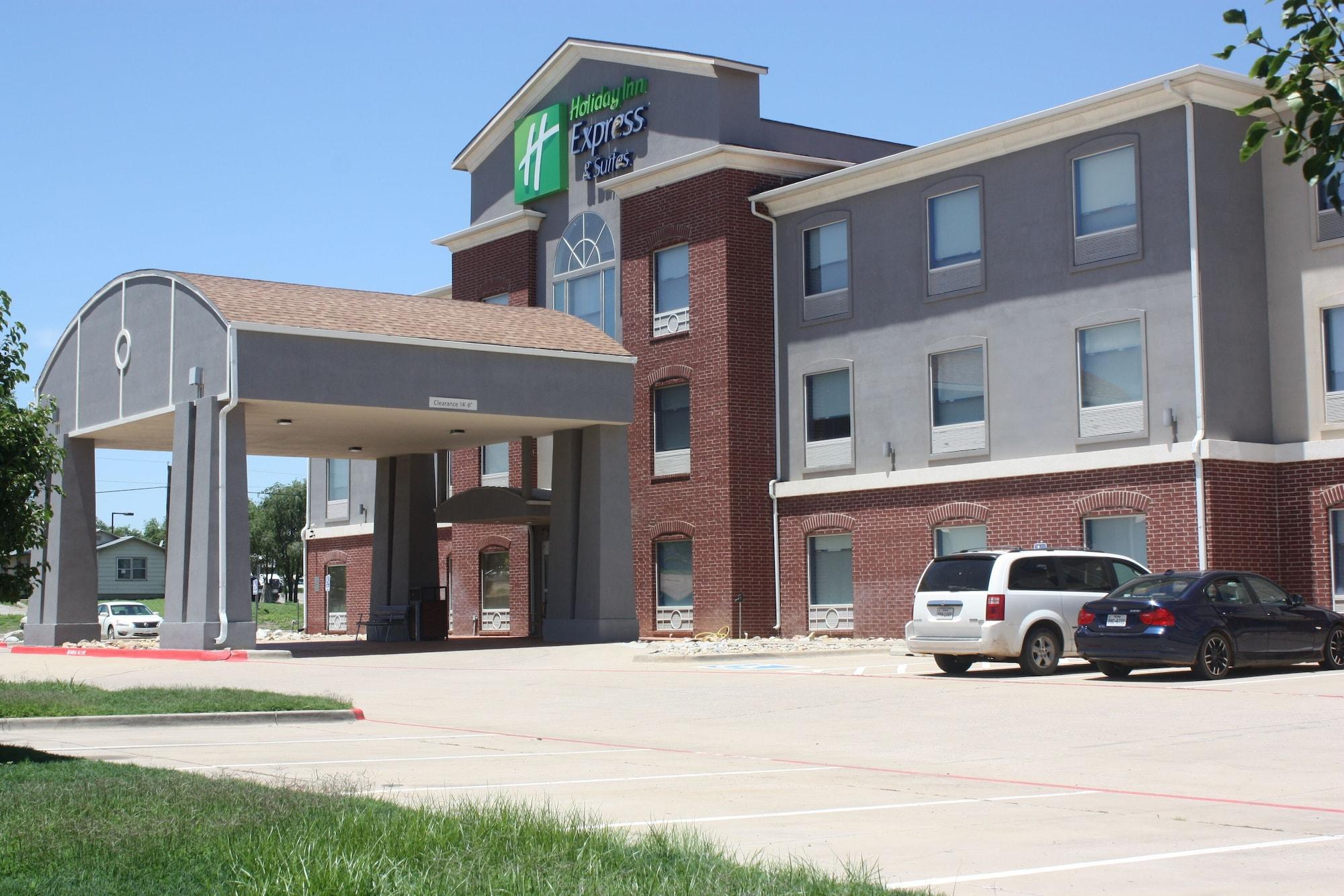 Vista Exterior Holiday Inn Express Hotel & Suites Shamrock North by IHG