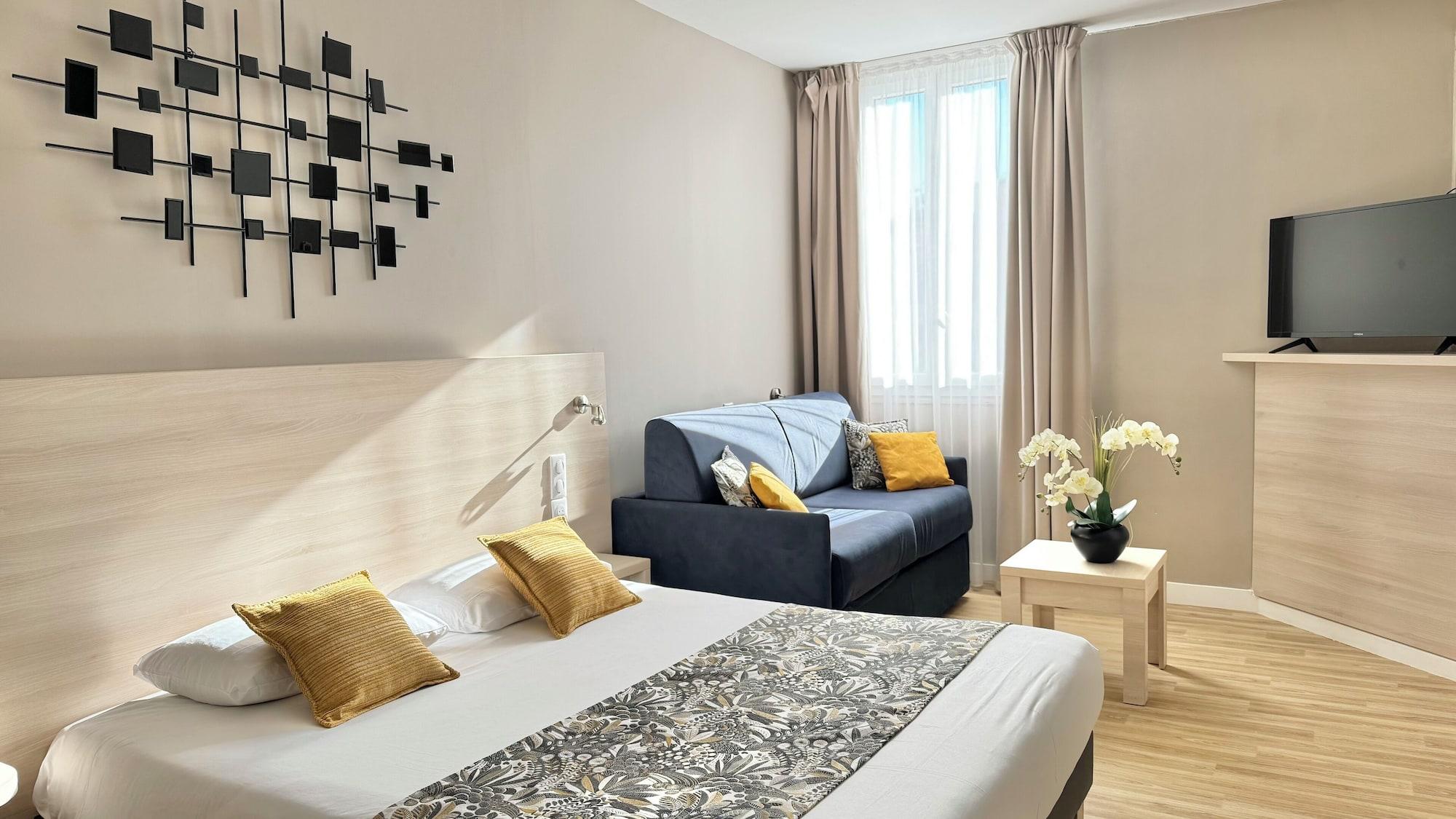 Varios Hôtel Helvétique