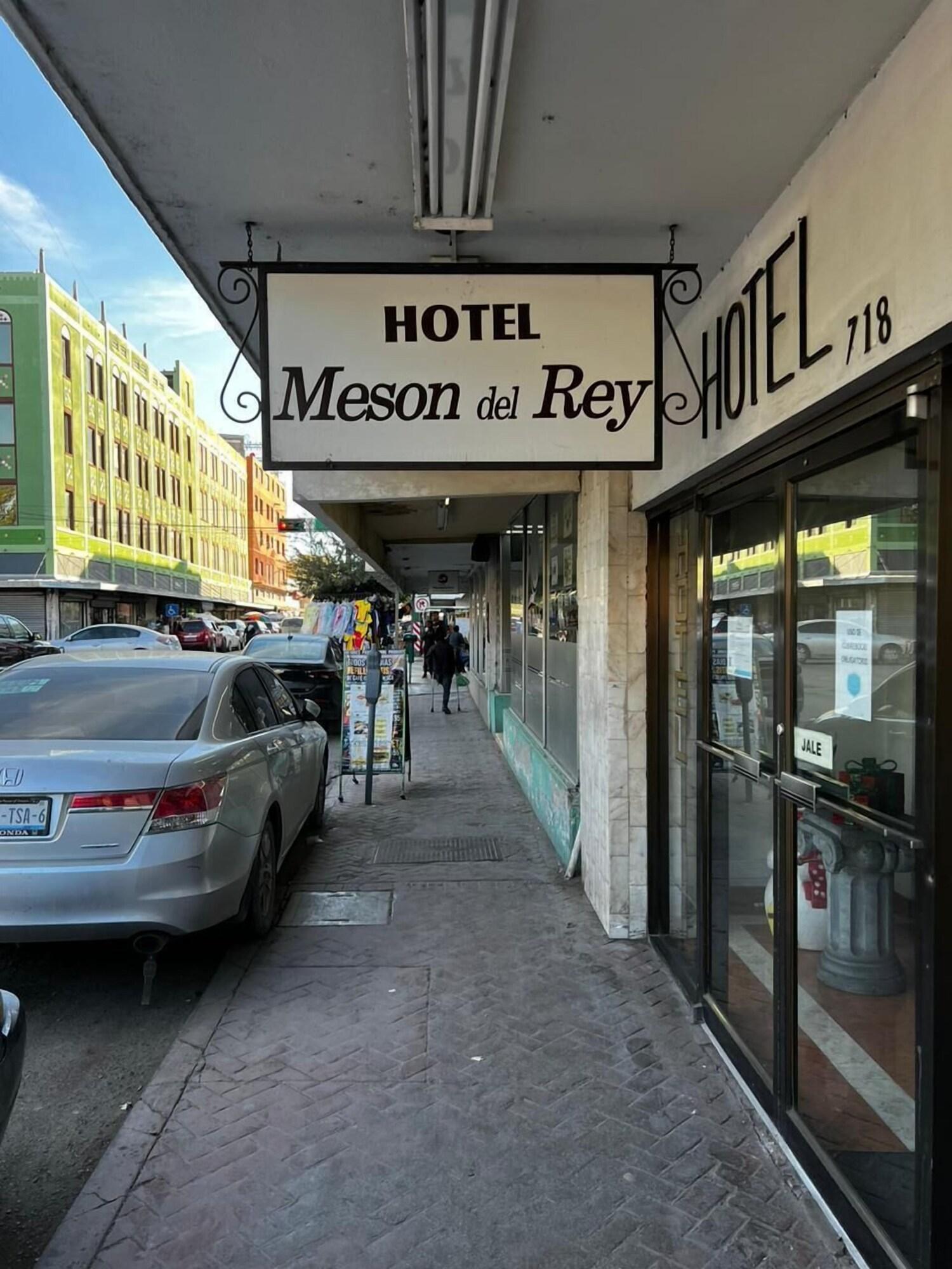 Vista Exterior Meson Del Rey