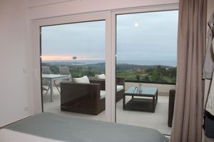 Alquiler Vacacional - The balcony of Oyambre. New exclusive accommodation with sea and mountain views.