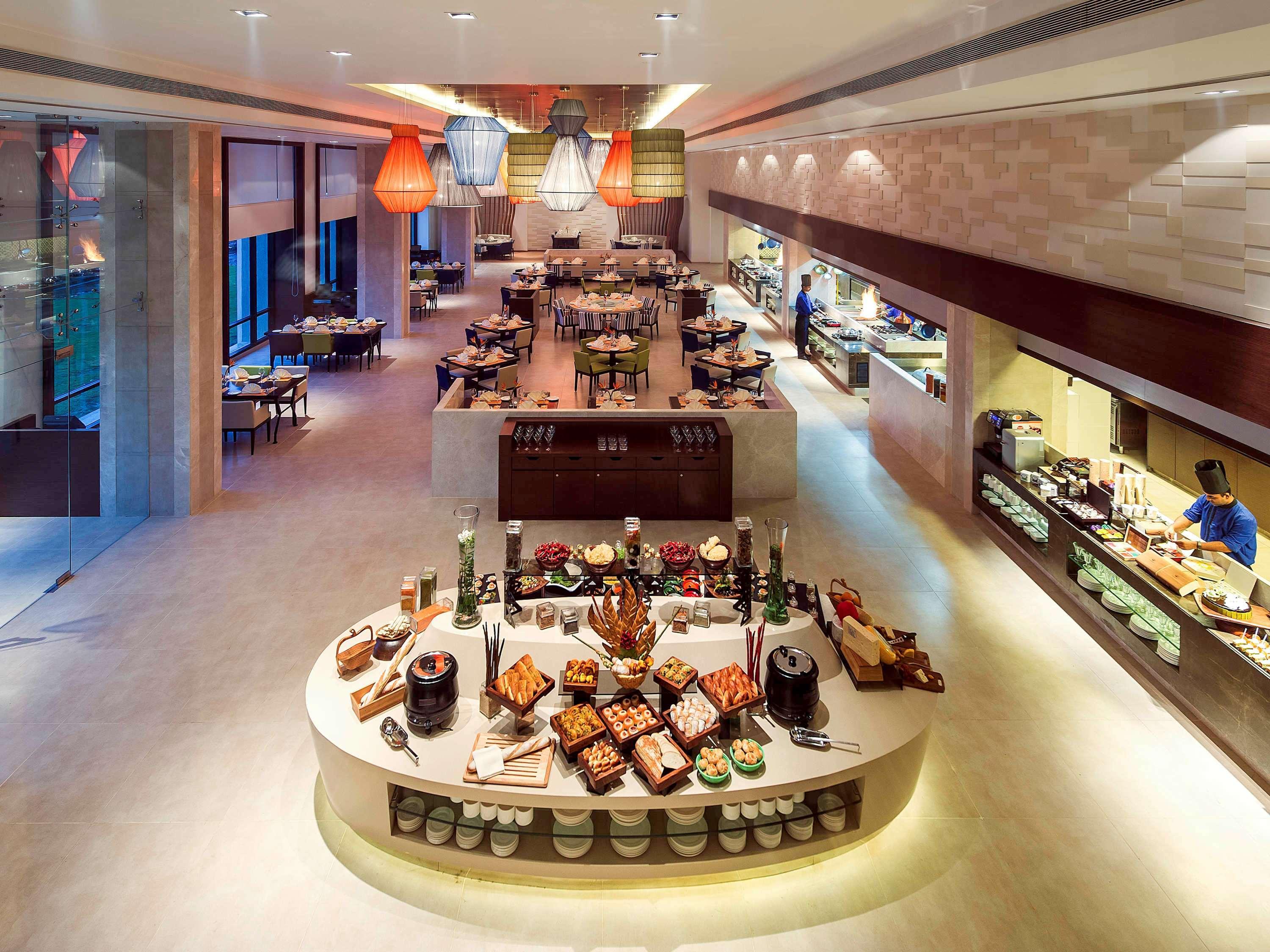 Restaurant Novotel Imagicaa Khopoli