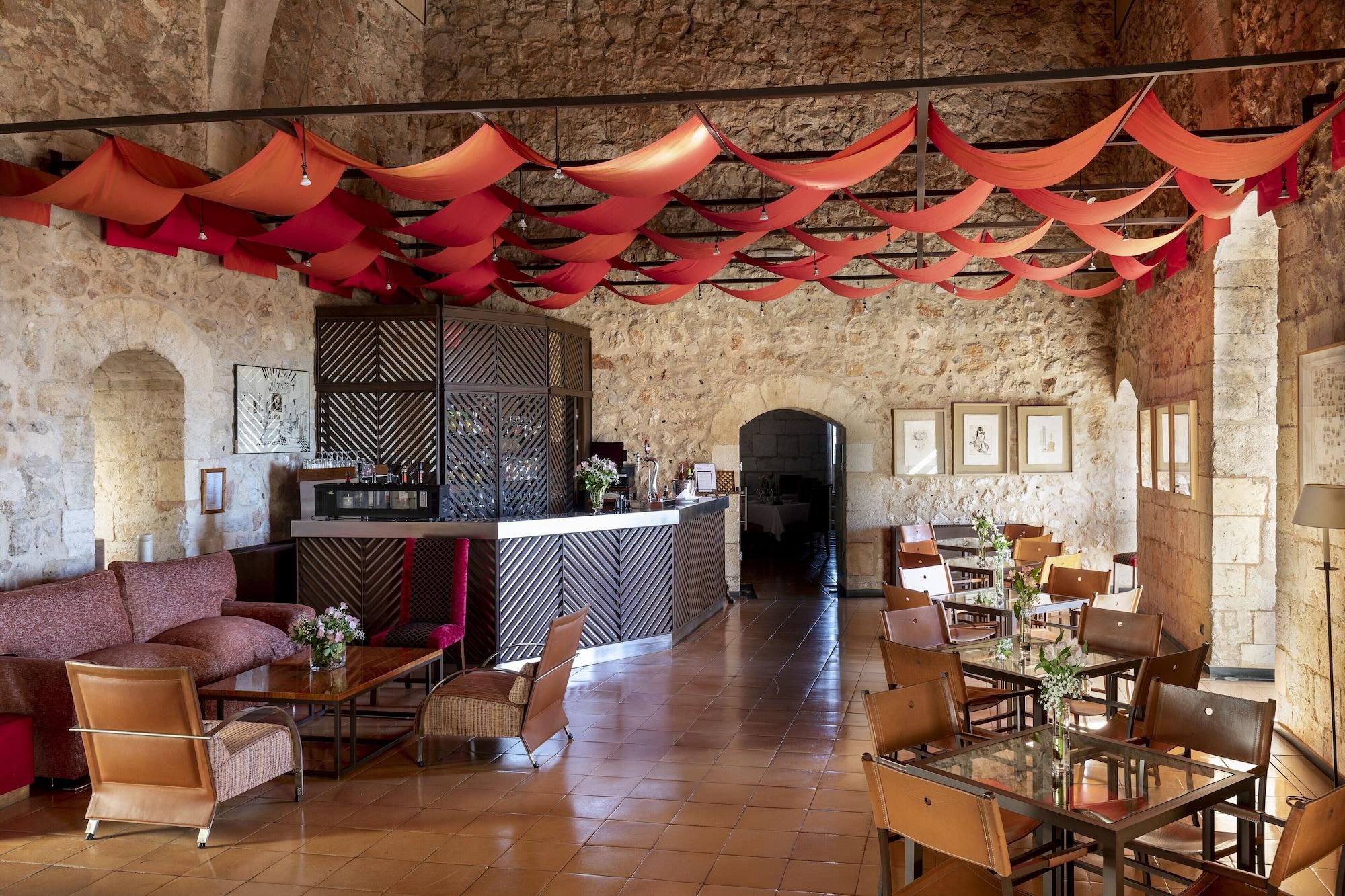 Bar/Salón Parador de Alarcón