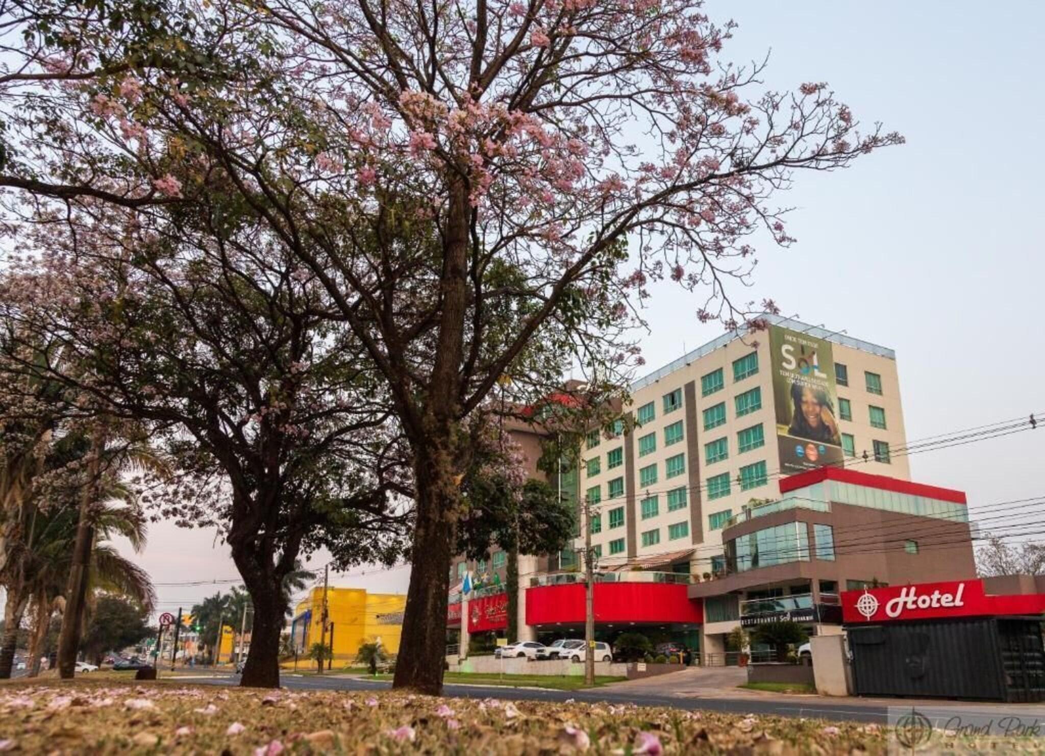 Vista Exterior Grand Park Hotel
