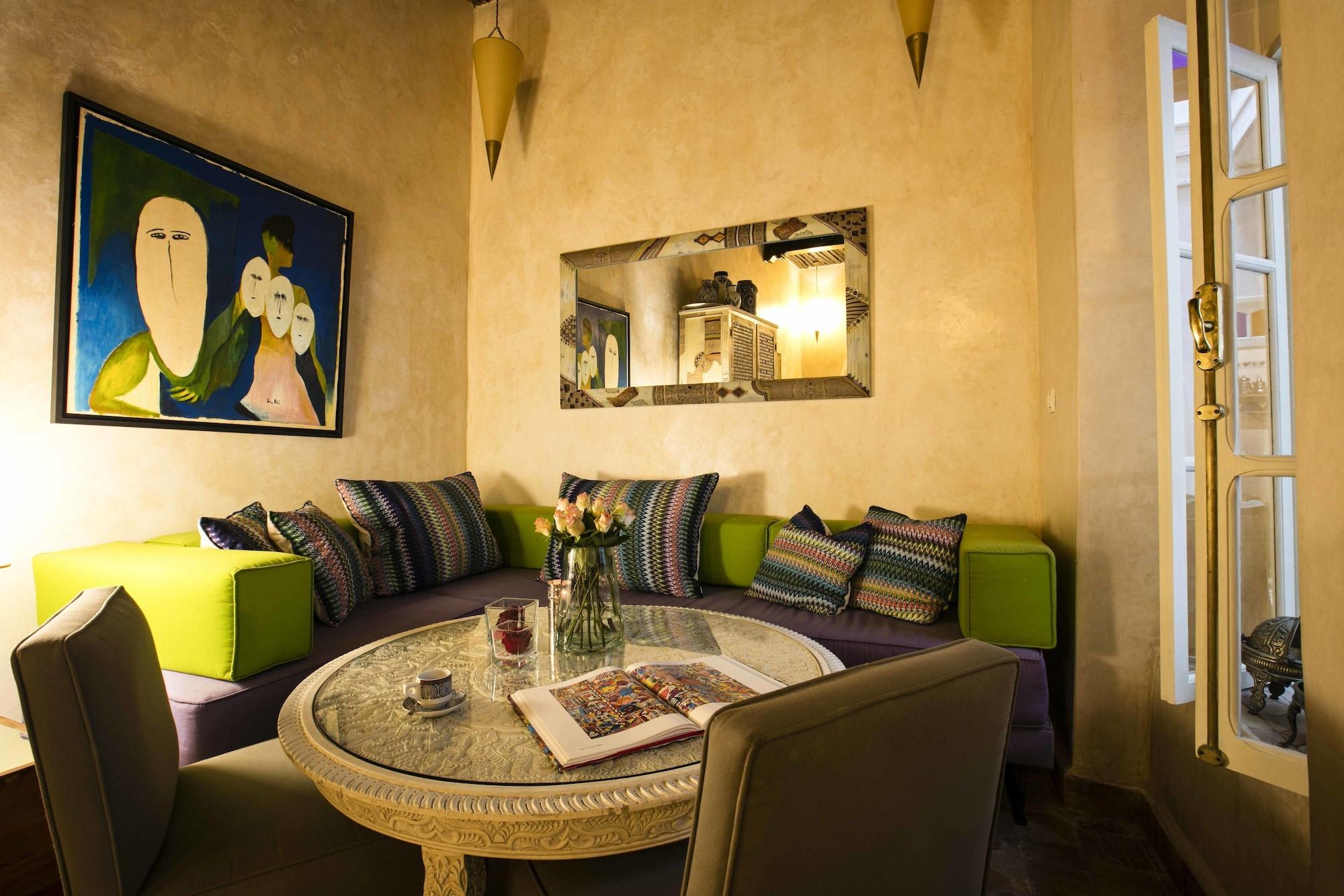 Vista Lobby Riad  Emotion