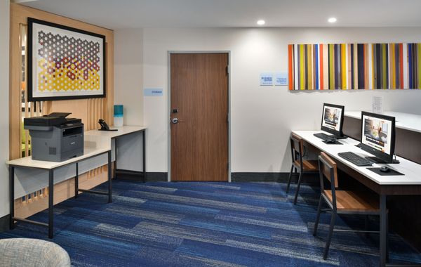 Holiday Inn Express Orlando - South Park - Hoteles cerca de Universal Studios en Orlando