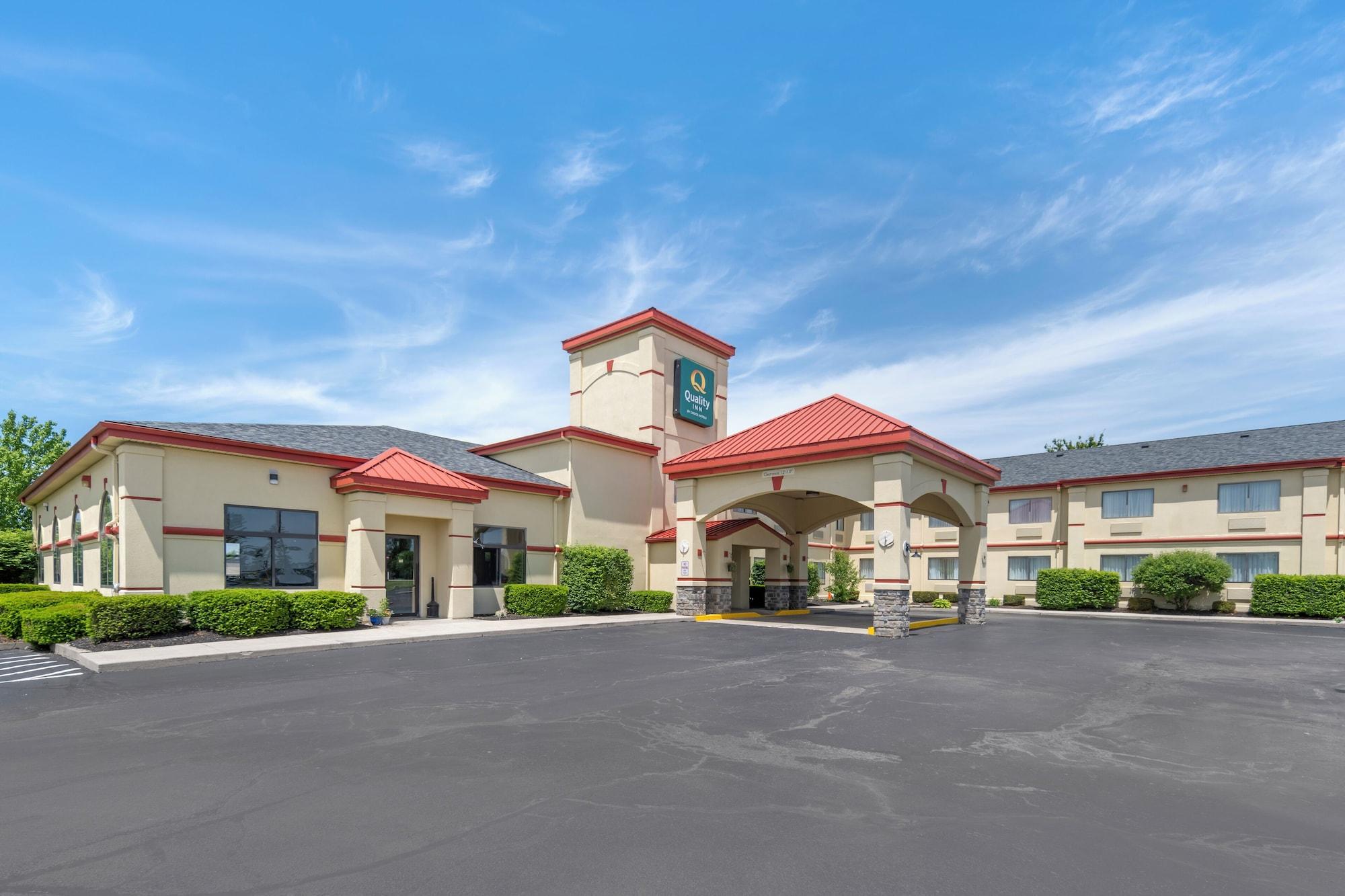 Varios Quality Inn Greenville North