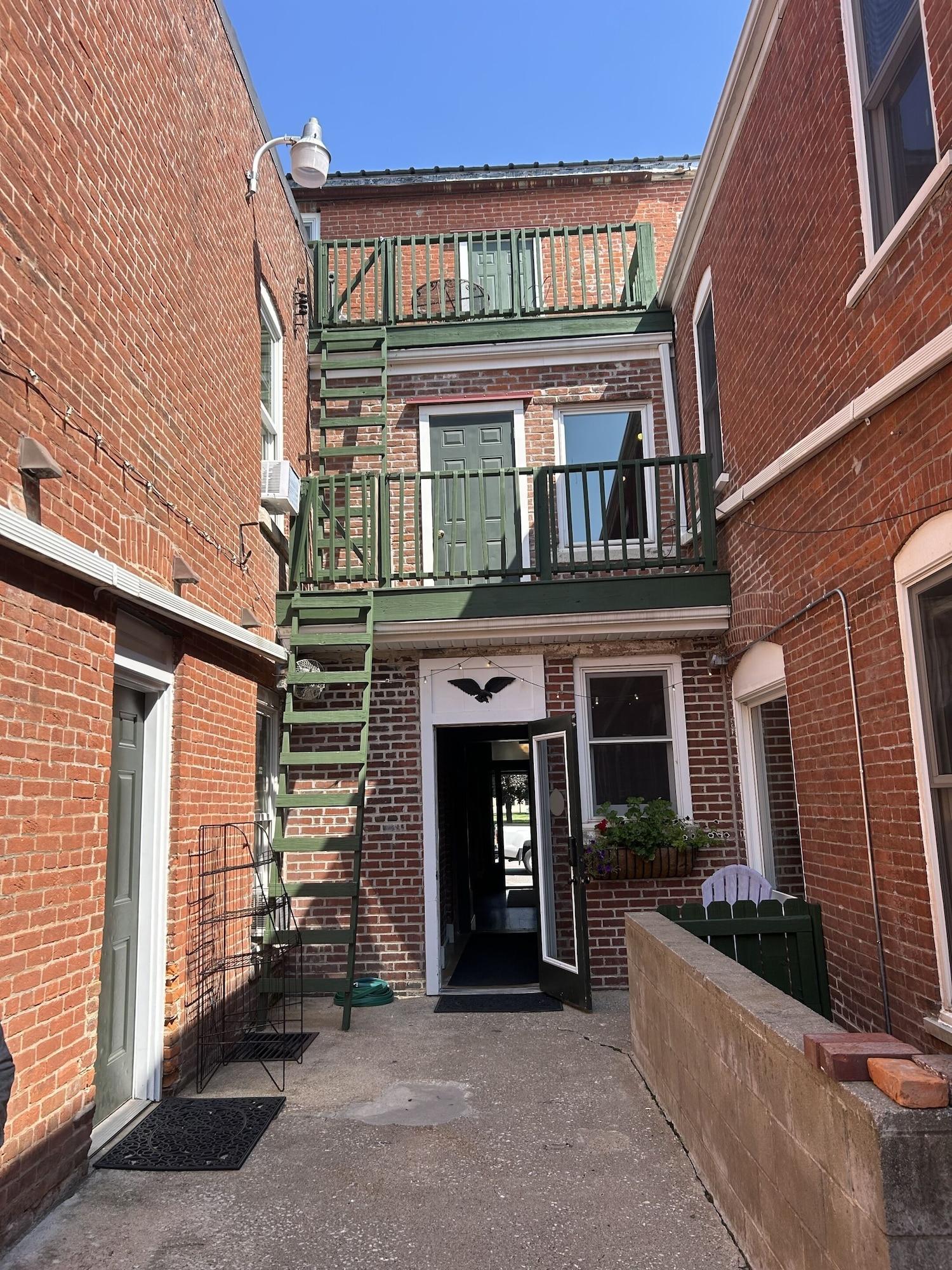 Vista Exterior William Watson Hotel