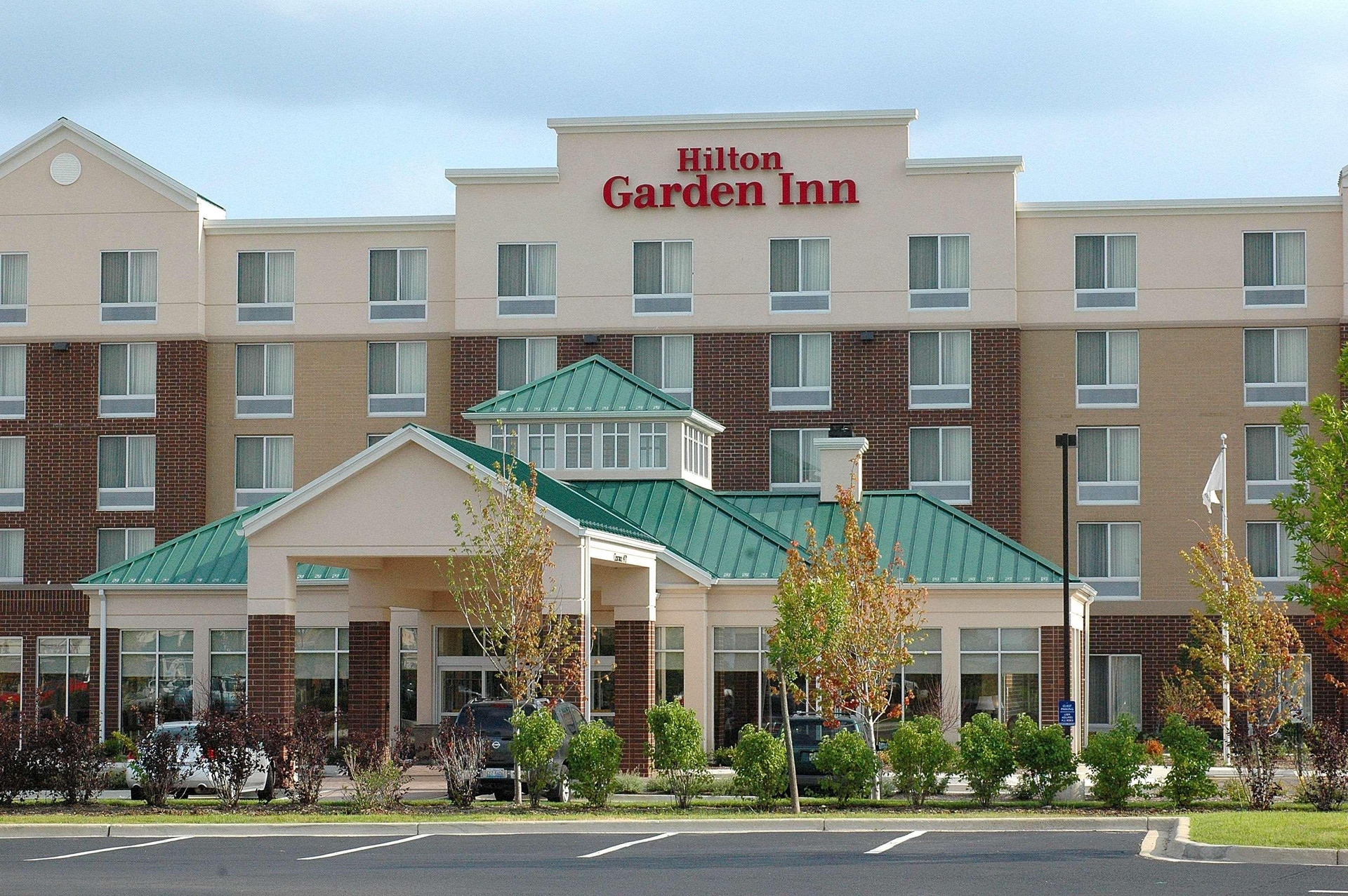 Vista Exterior Hilton Garden Inn Naperville/Warrenville