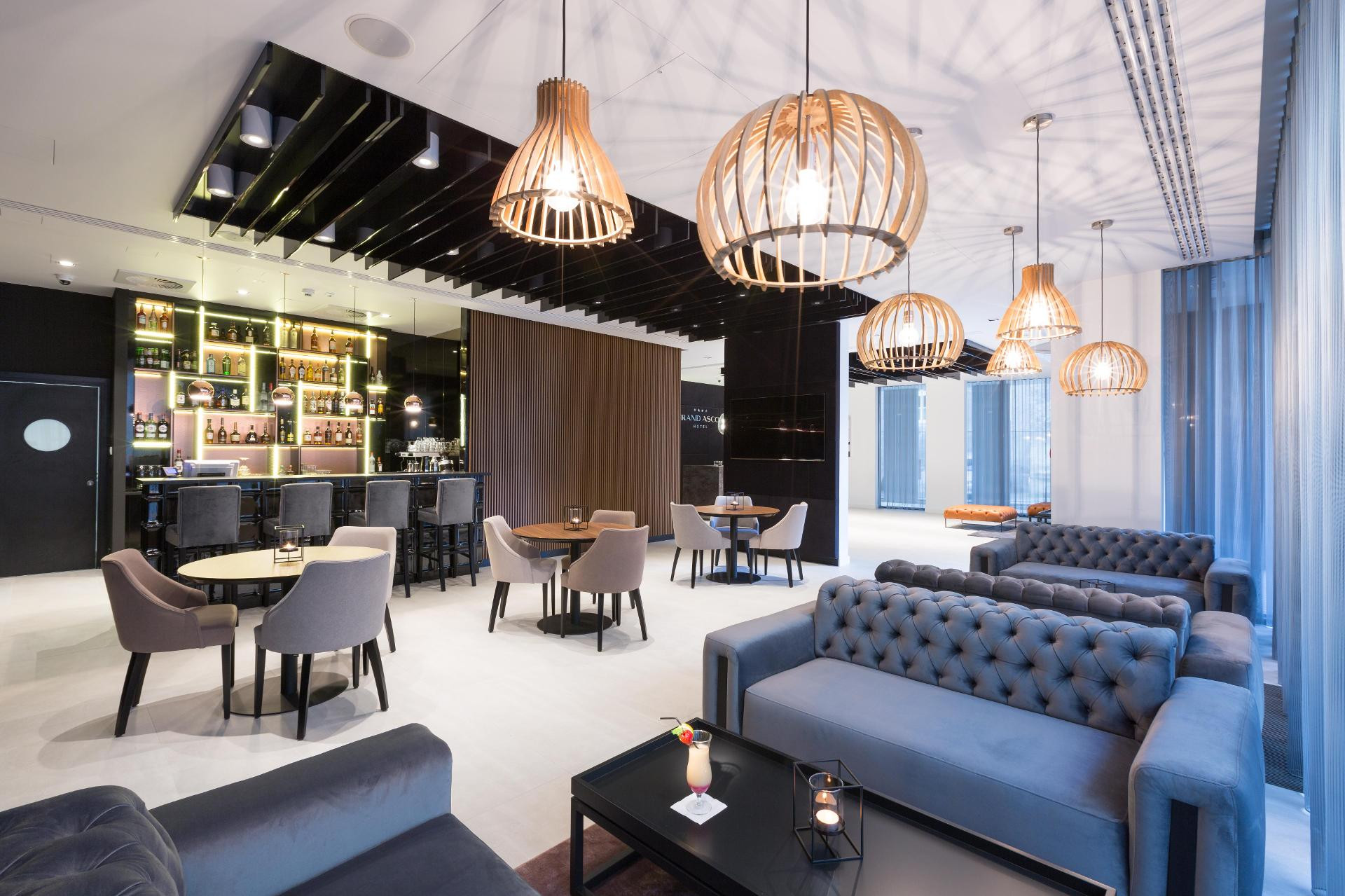 Bar/Salón Grand Ascot Hotel