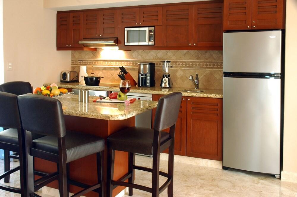 Hotel Maya Villa Condo Hotel