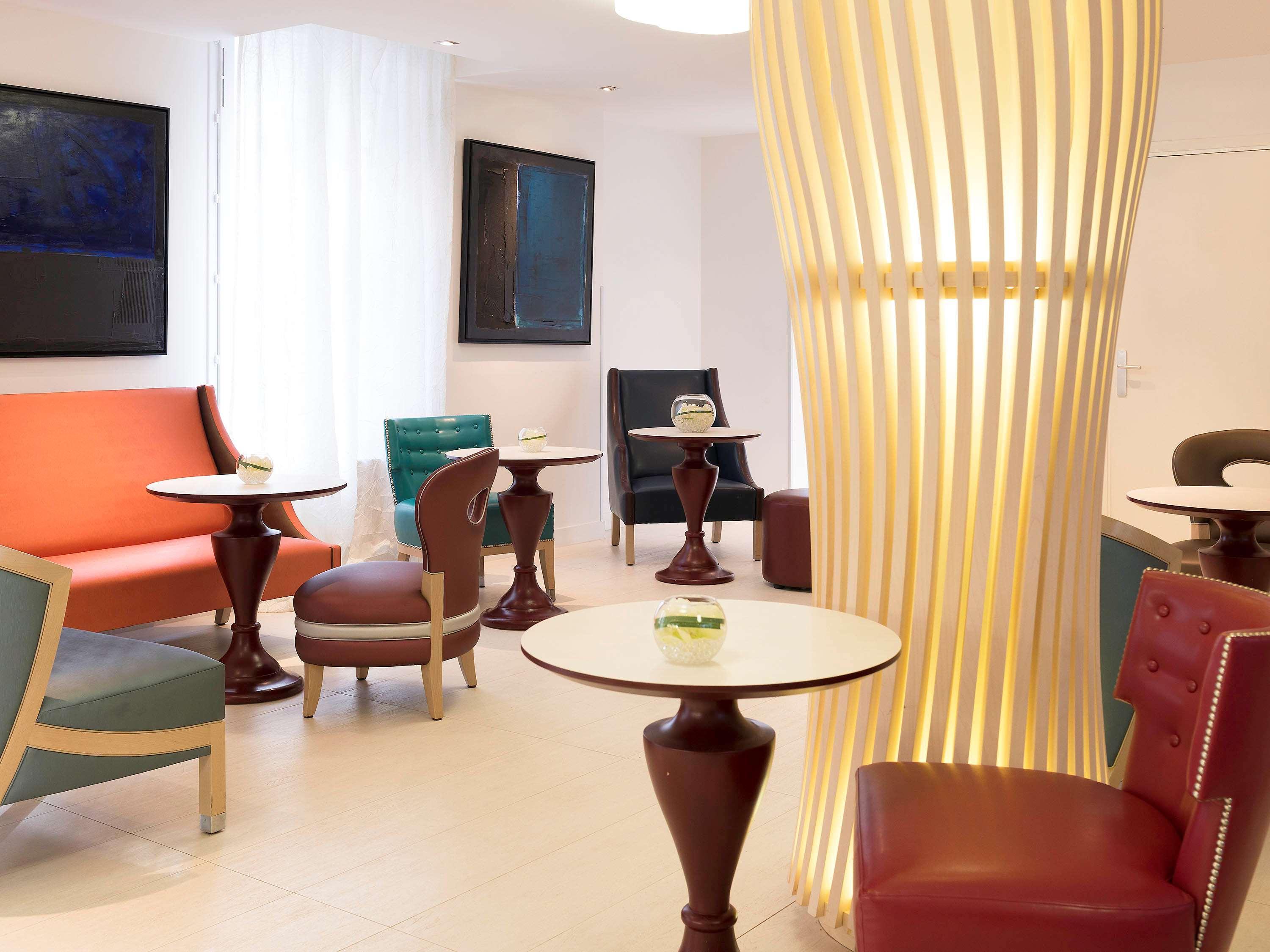 Vista Lobby Mercure Paris Levallois Perret