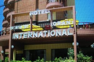 Alojamiento - Hotel Gran International