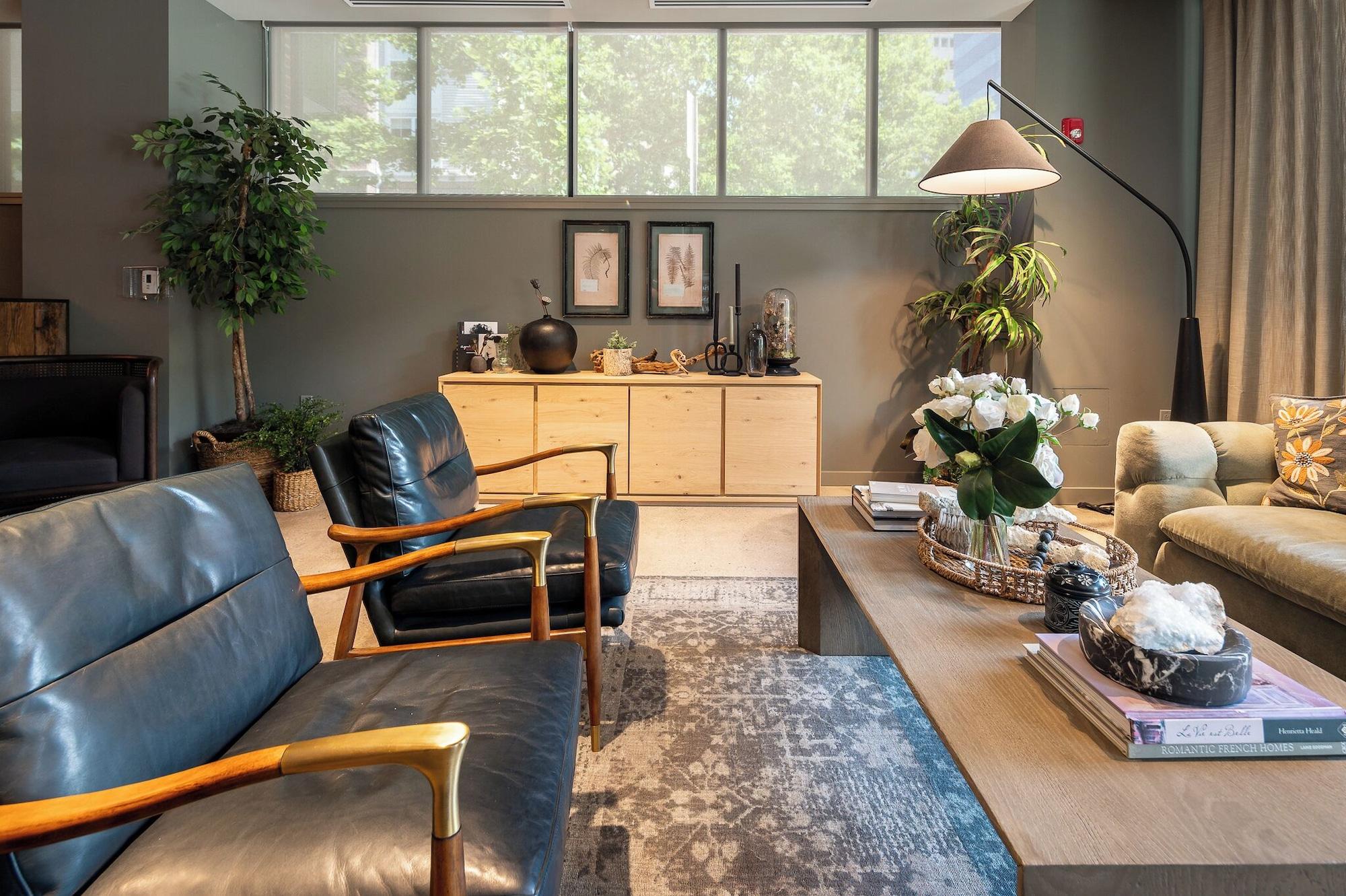 Vista Lobby Luxury Apartments by Hyatus at The Asher