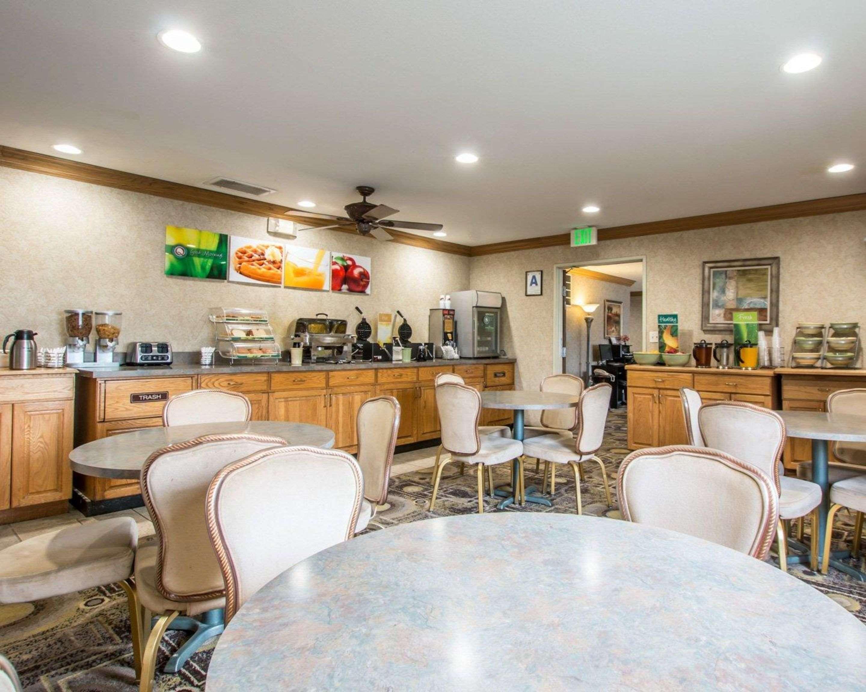 Restaurant Quality Suites San Diego Otay Mesa