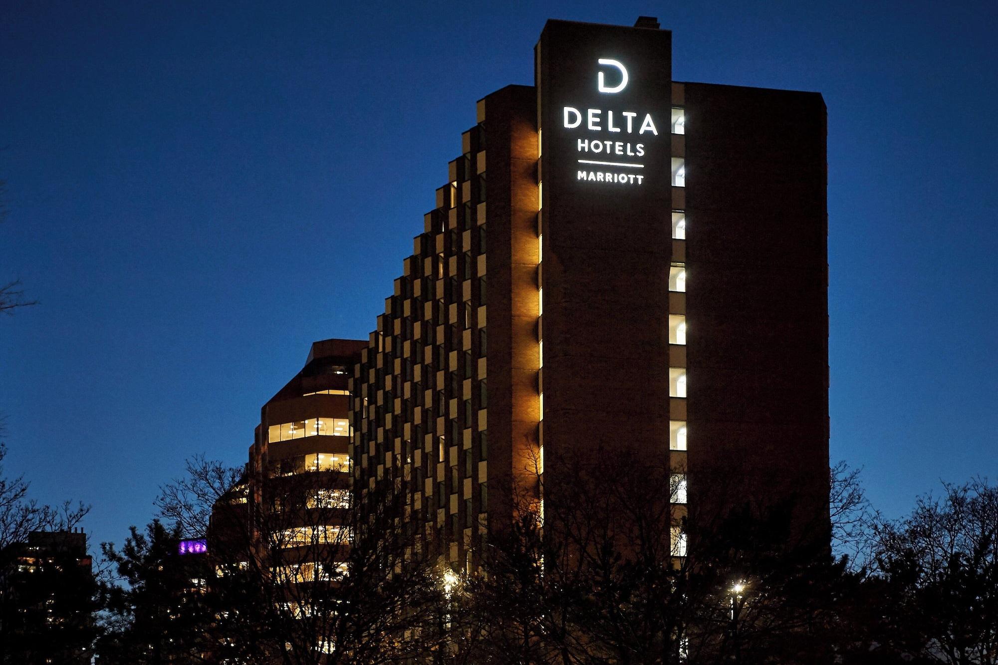 Vista Exterior Delta Hotels by Marriott Toronto Mississauga