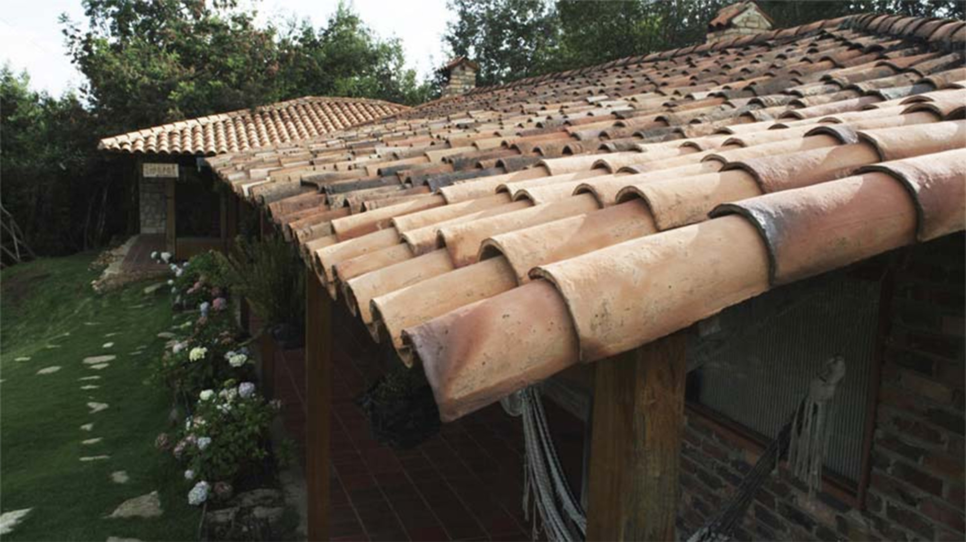 Varios Mitanni Hotel