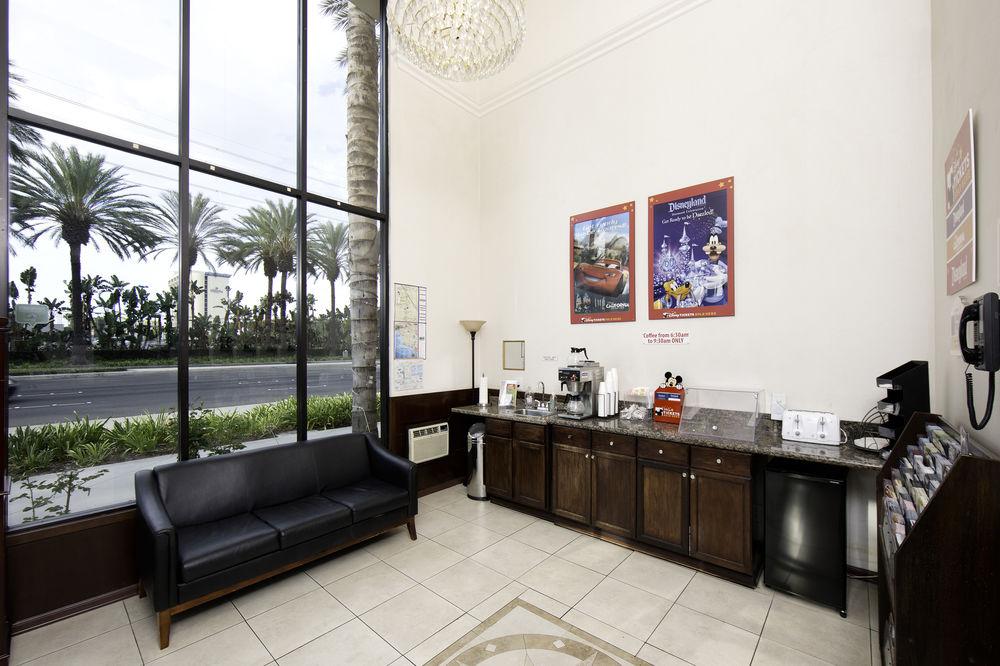Restaurant Anaheim Discovery Inn & Suites