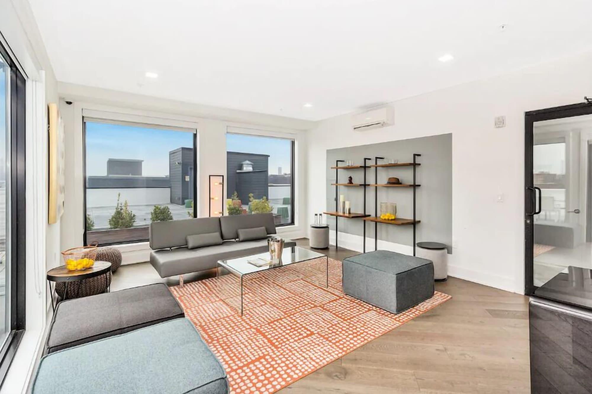 Vista Exterior Dharma Home Suites Hoboken at Novia