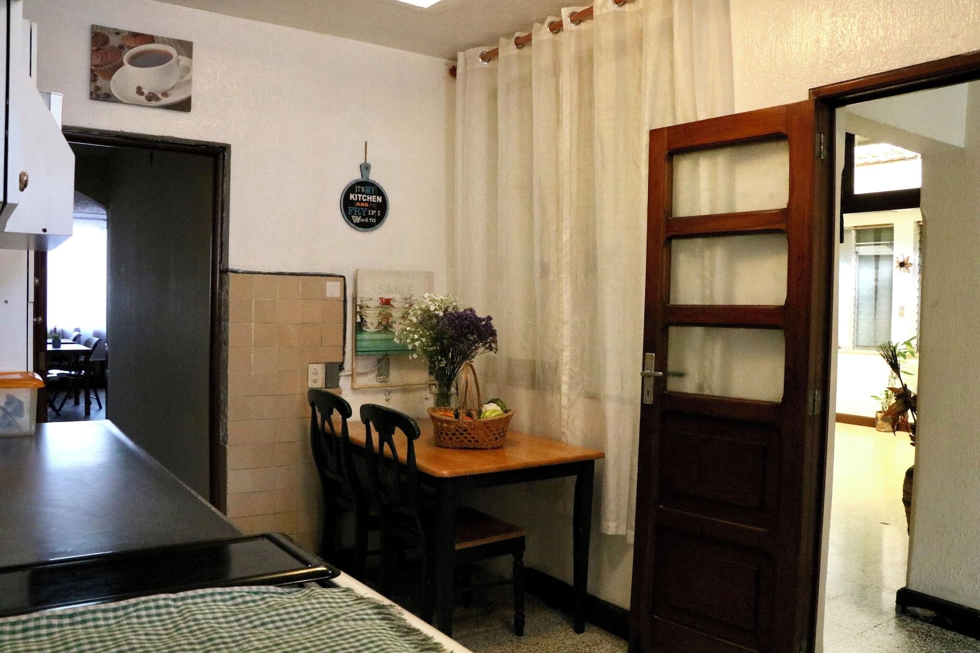 Comodidades del Alojamiento Hostal los Volcanes ciudad de Guatemala
