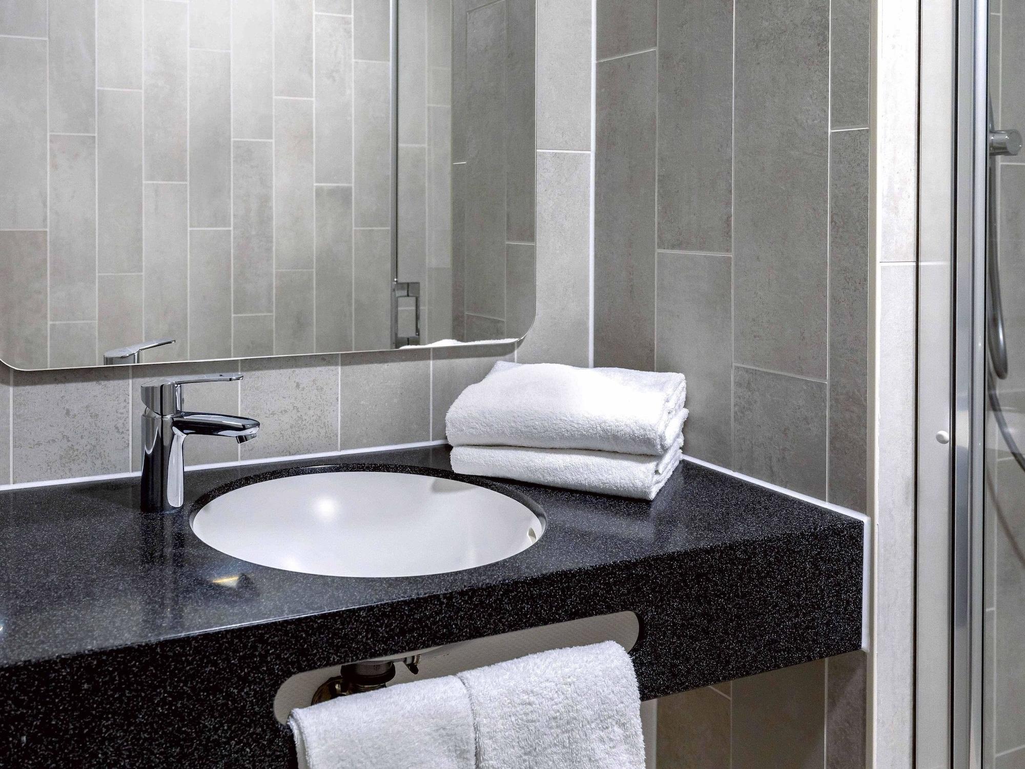 Equipamiento de Habitación B&B Hotel Stuttgart-Zuffenhausen