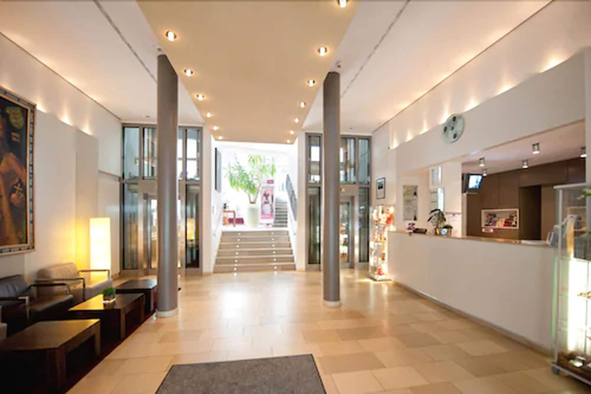 Vista Lobby Mercure Hotel Aachen am Dom