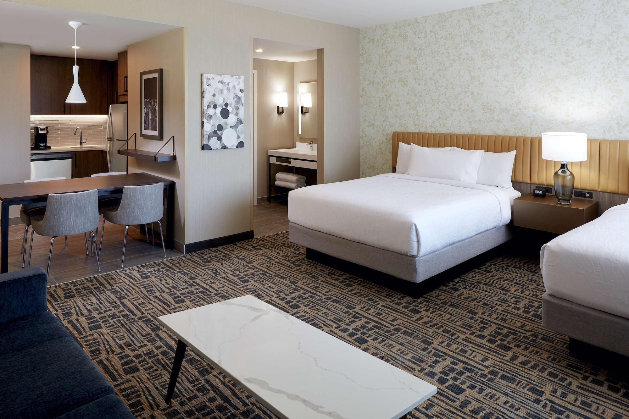 Habitación Homewood Suites by Hilton Montreal Midtown, Quebec, Canada