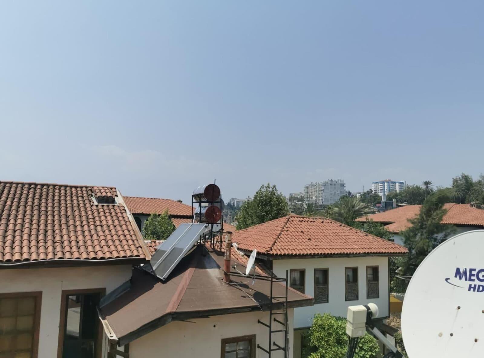 Vista Exterior Sultan Pension