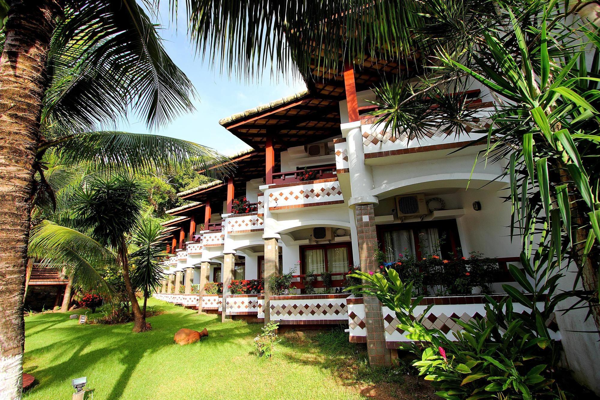 Vista da fachada Best Western Shalimar Praia Hotel