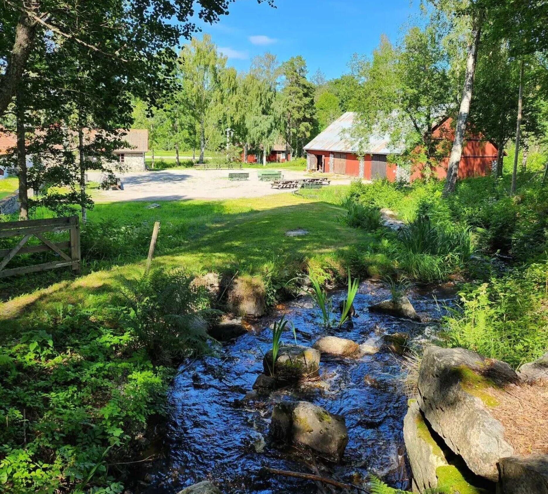 Vista Exterior Långvinds Bruk - Vandrarhem