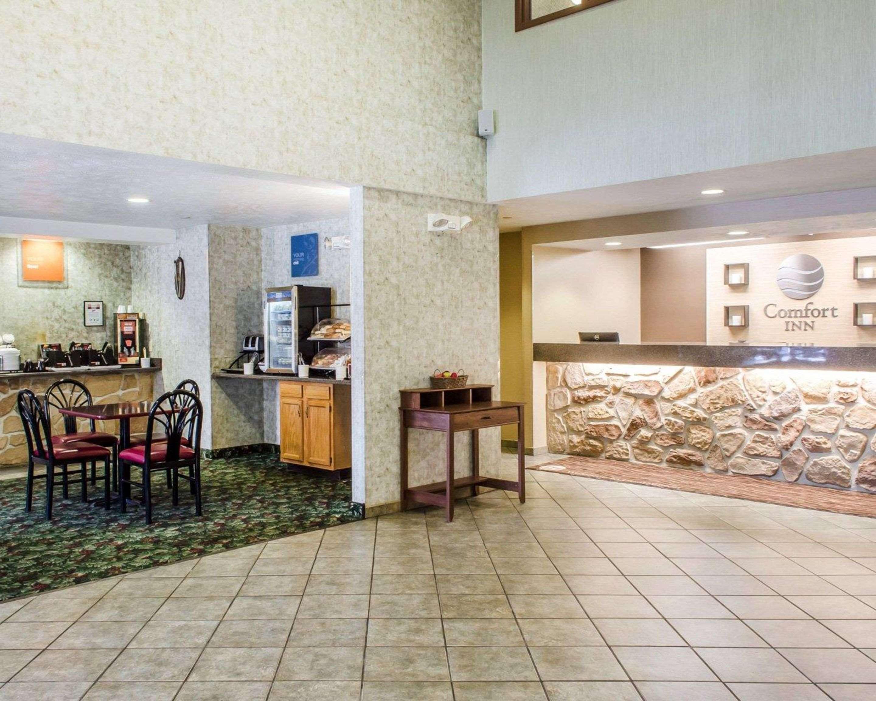 Vista Lobby Comfort Inn