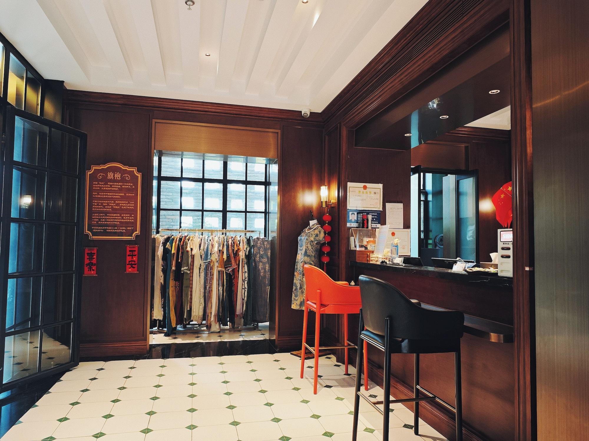 Vista Lobby SECLUSION TANG