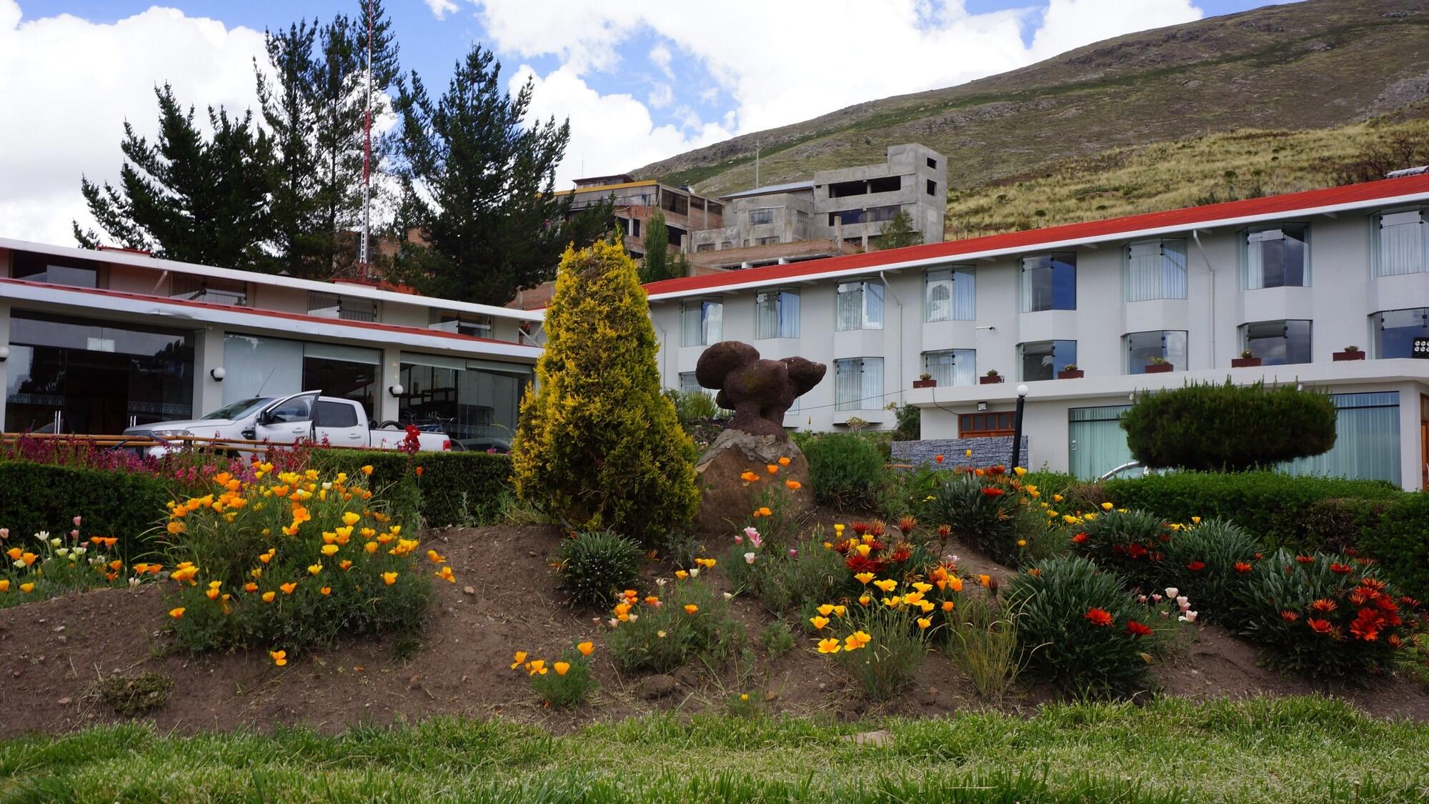 Vista Exterior Lake Titicaca Hotel