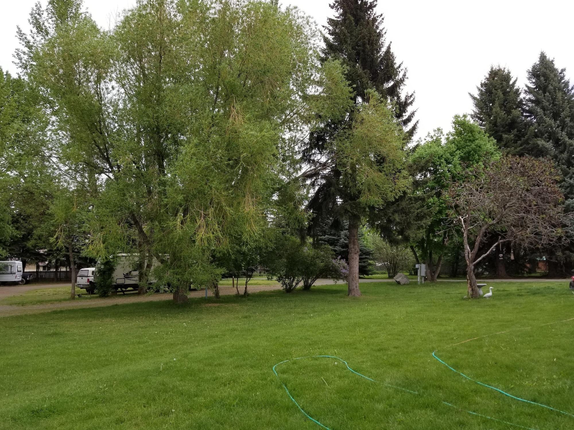 Vista Exterior Idaho Lodge and RV Park
