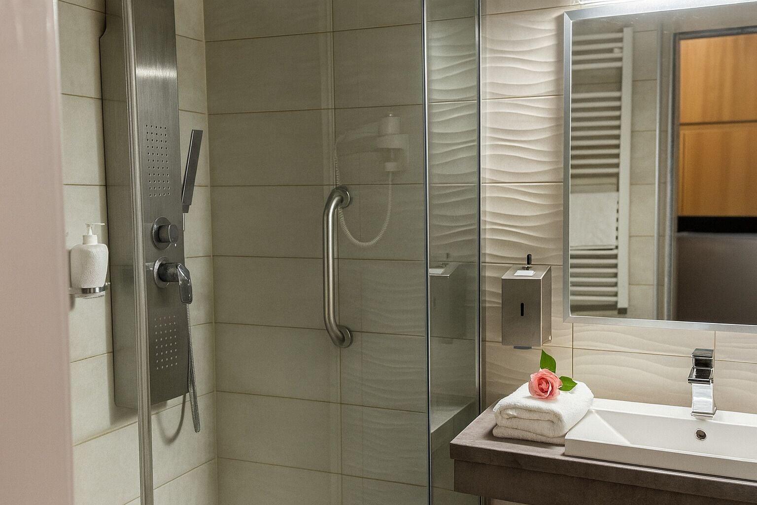 Equipamiento de Habitación Pláza Hotel Gyula