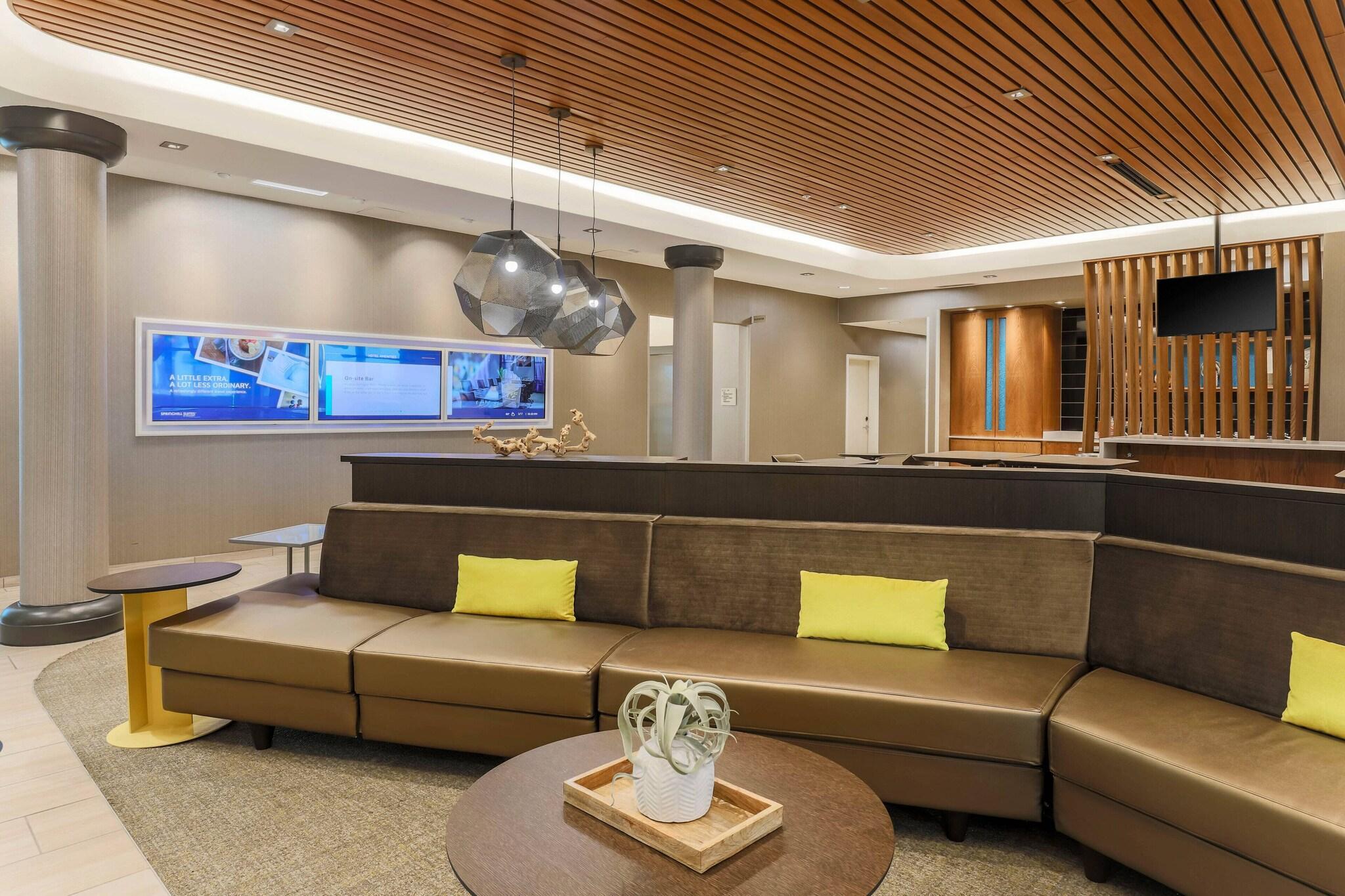 Vista Lobby SpringHill Suites by Marriott Tallahassee North