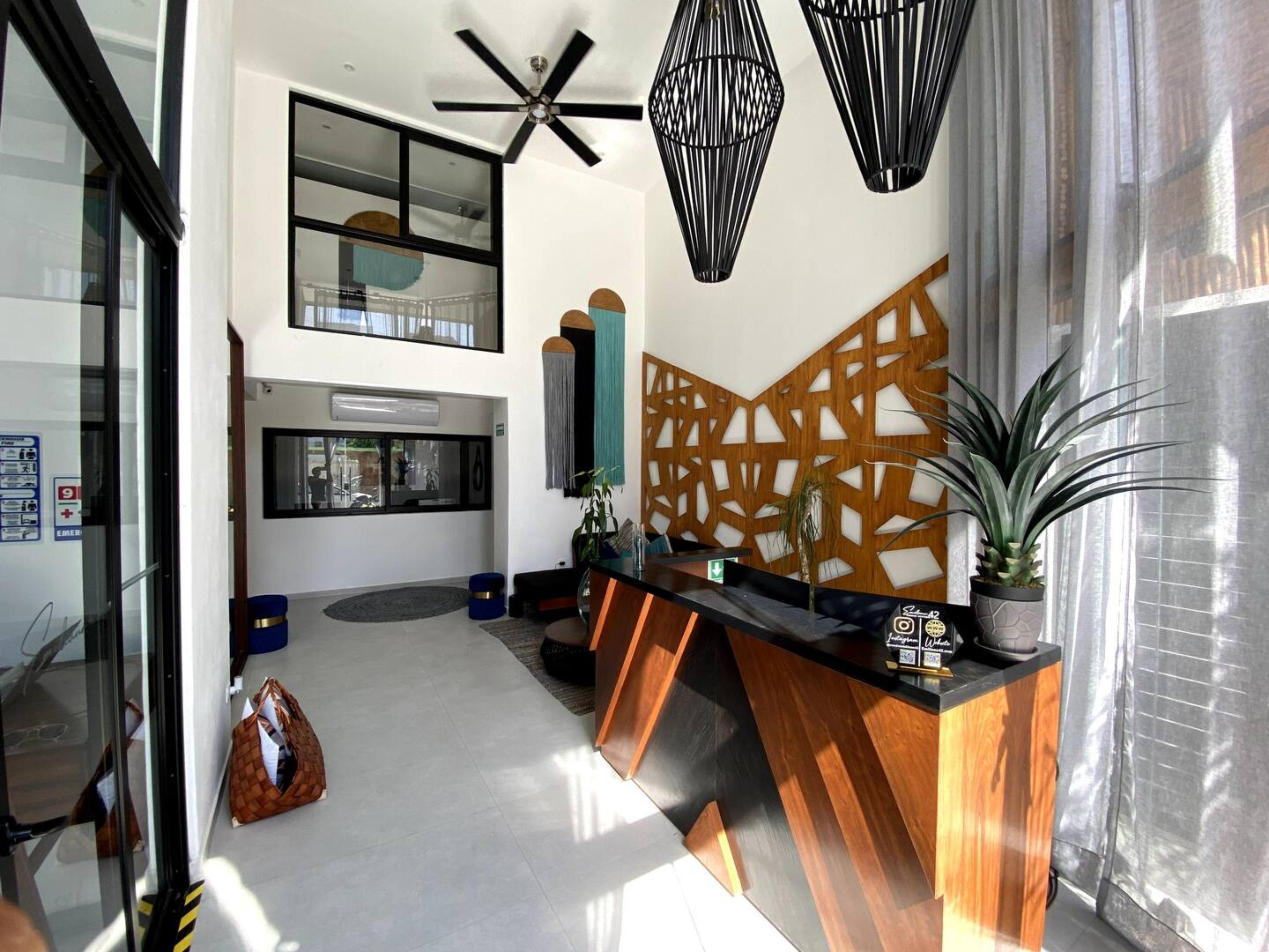 Vista Lobby Emiliano 42 Condos Boutique