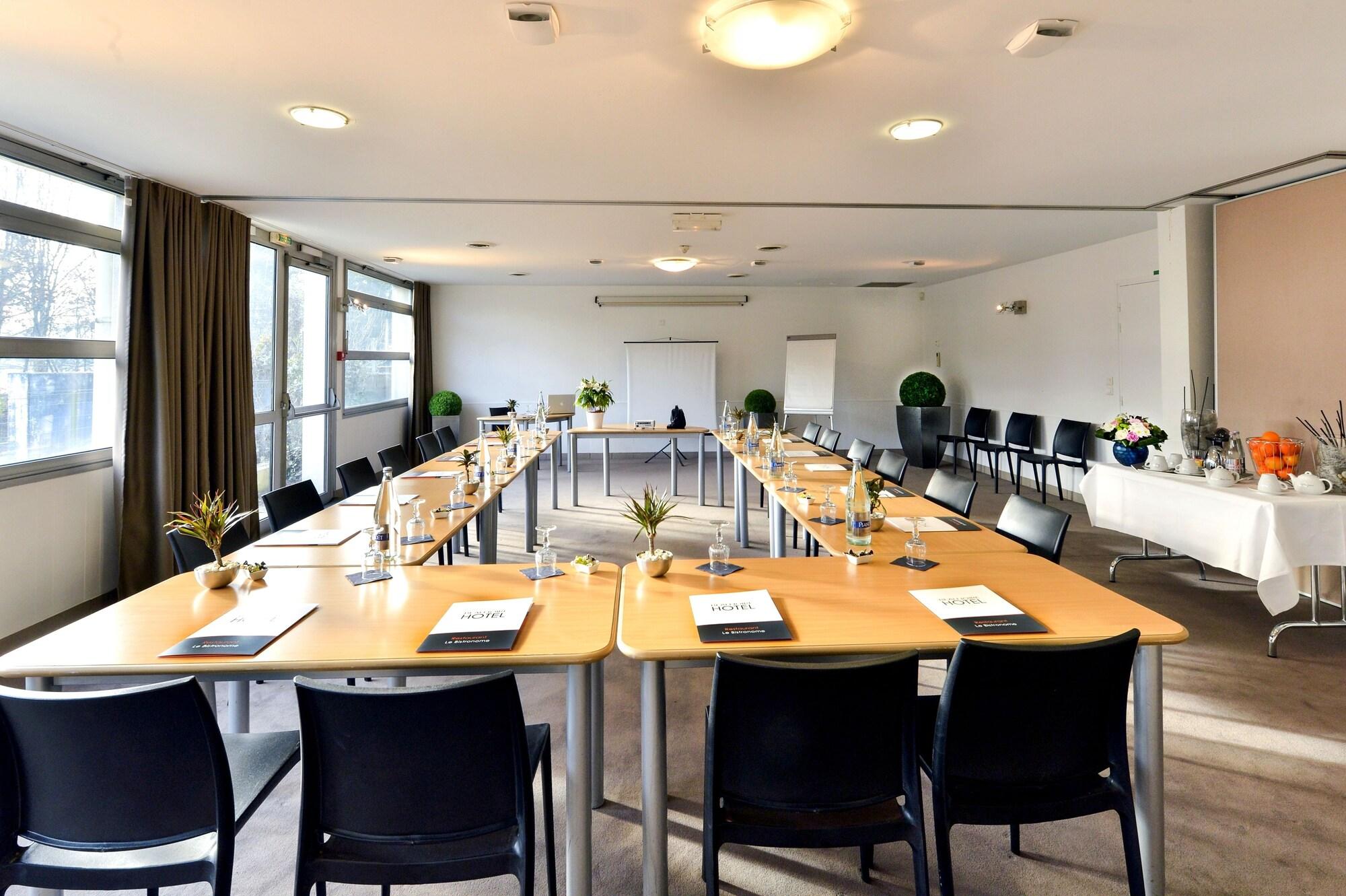 Sala de Reuniones The Originals City, Hôtel Le Beaujoire, Nantes