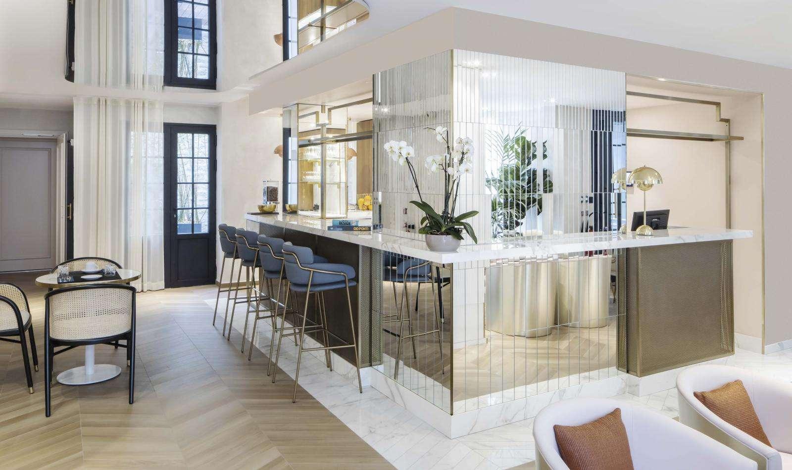 Vista Exterior Hotel Parisianer